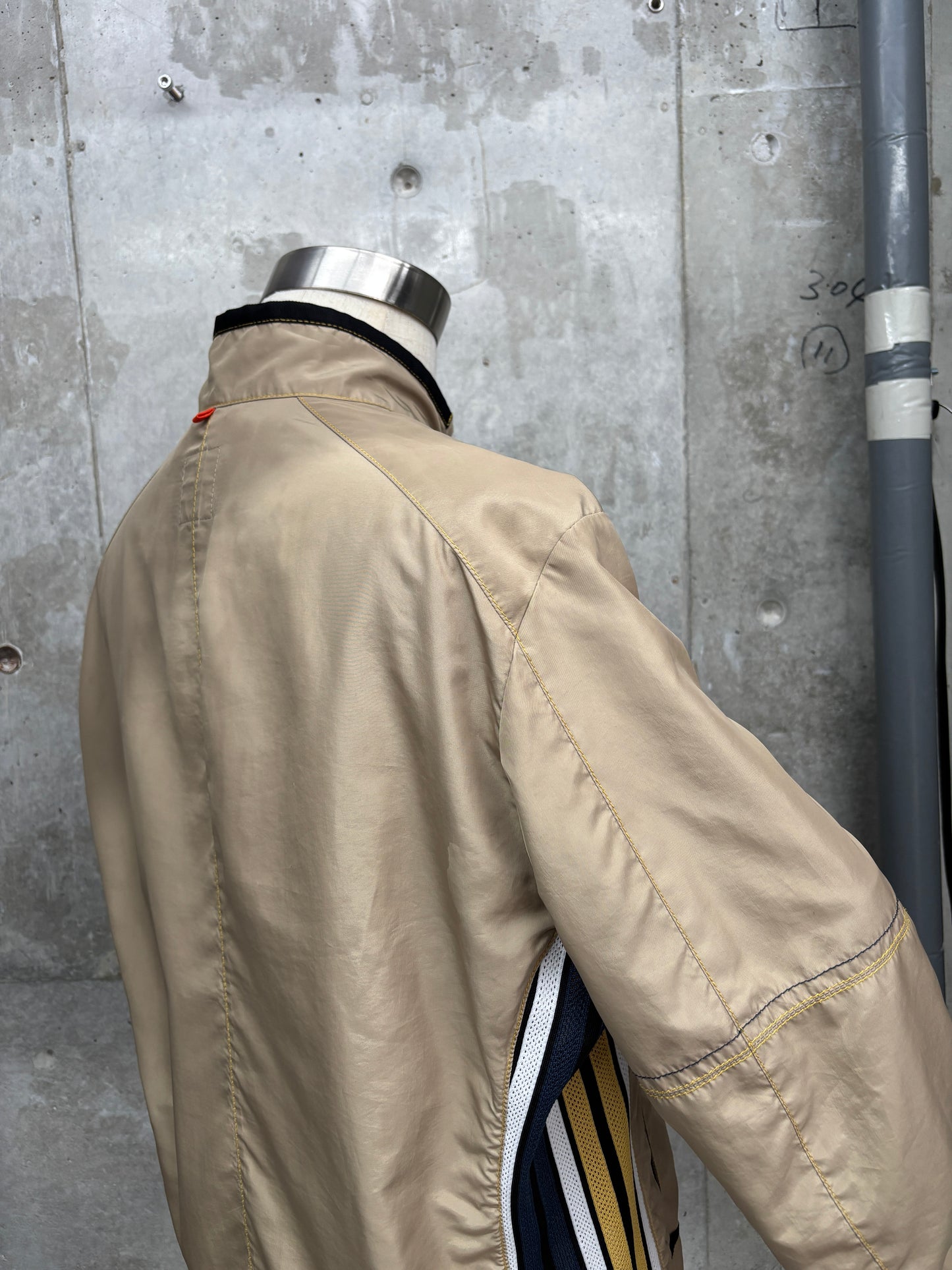 e2000s colour stitched jacket with mesh panels