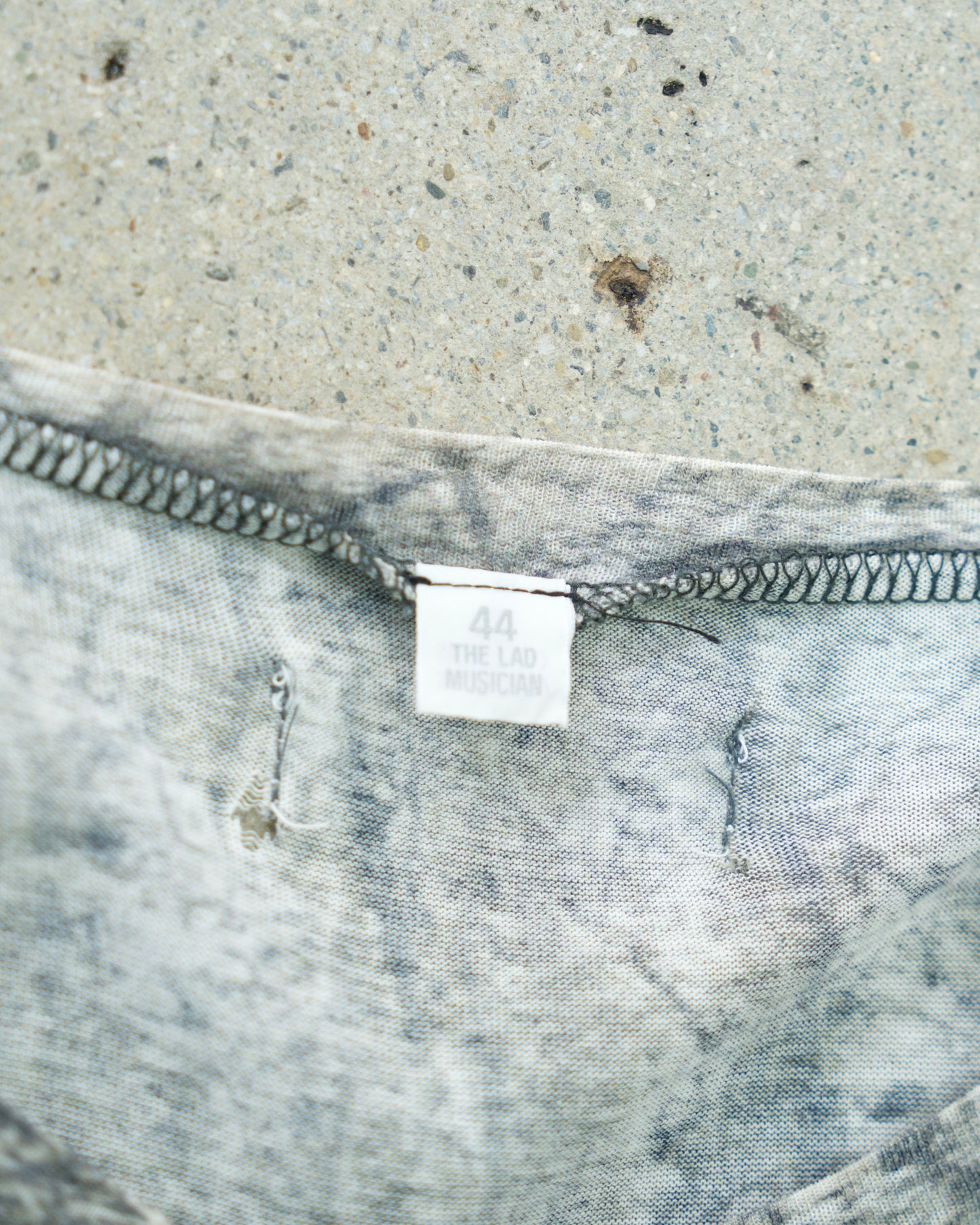 Early2000s Tree-camo V-neck tee