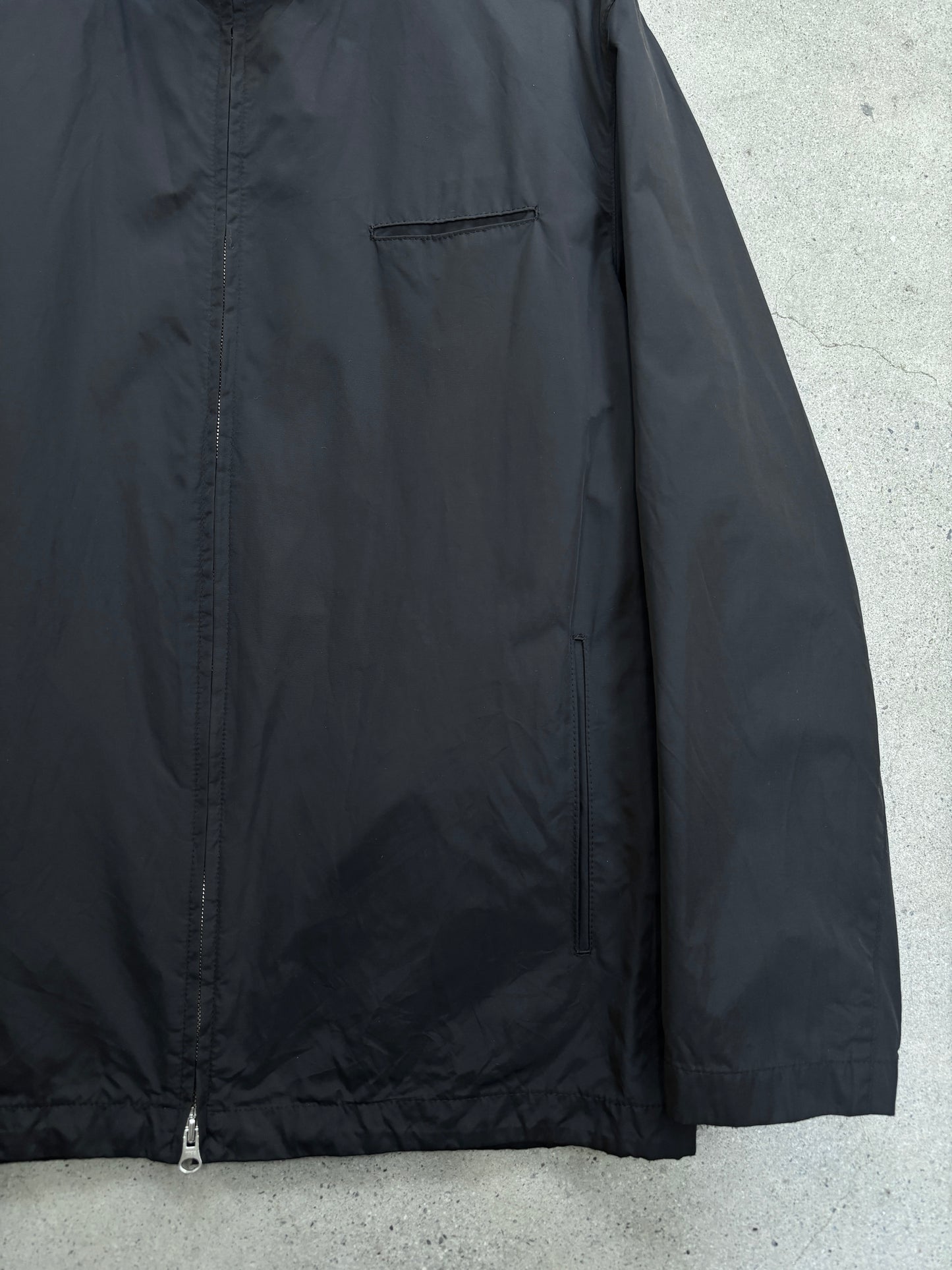 Double zip-up lightweight nylon jacket