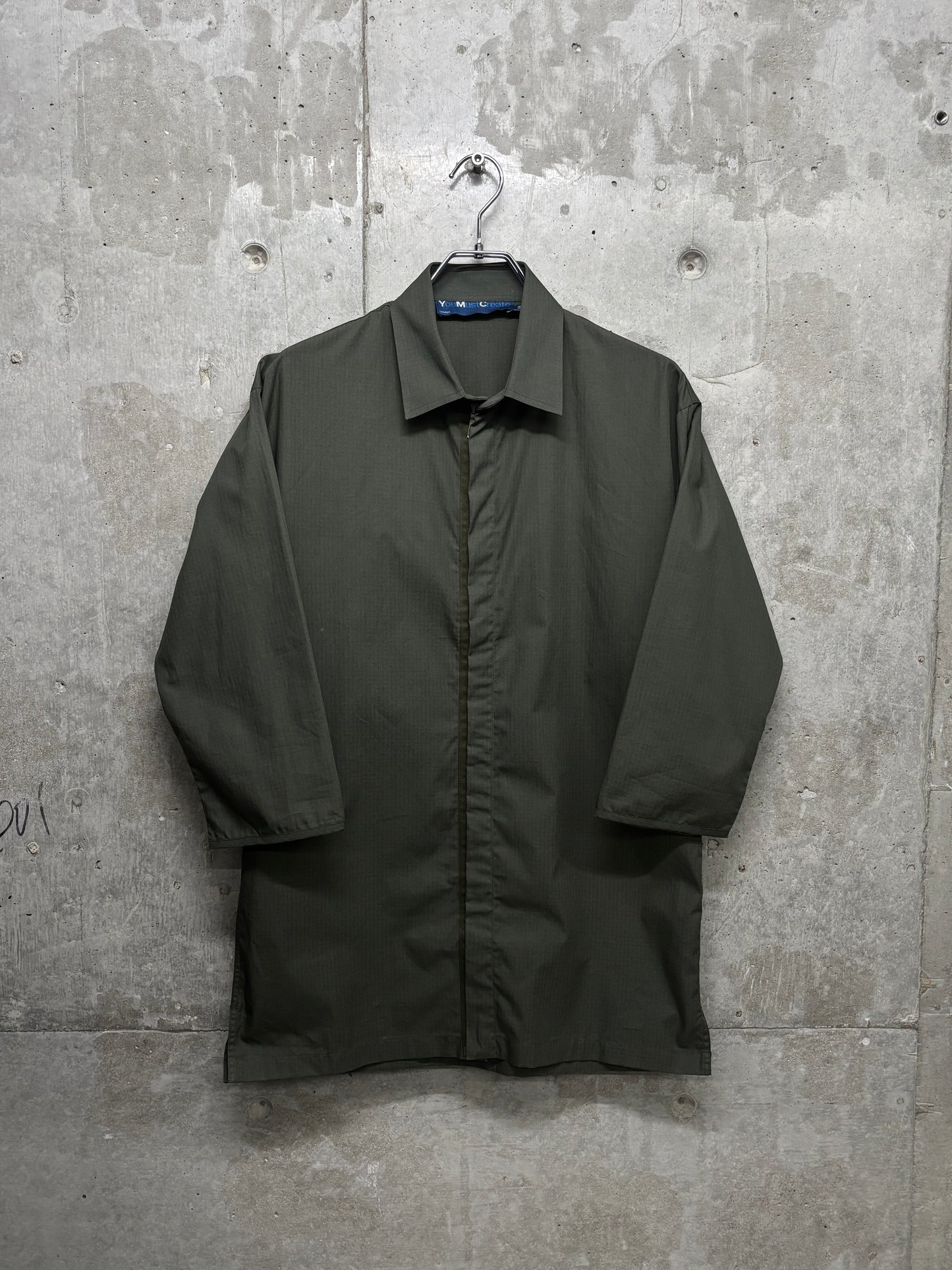 Early2000s Middle sleeved zip-up shirt