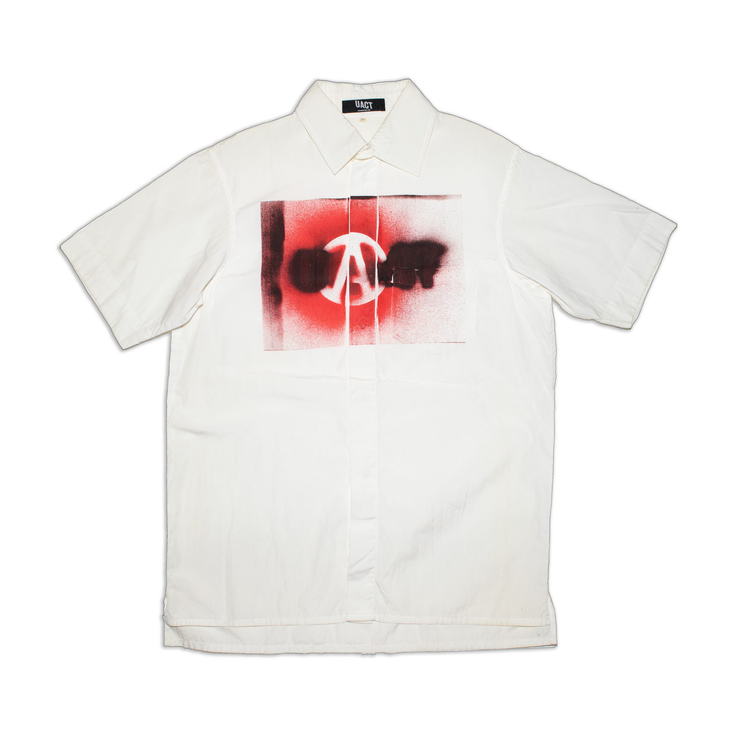 ”UACT” anarchic design short -sleeved shirt