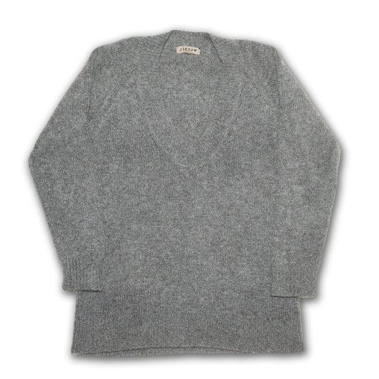 Lamb-wool×cashmere V-neck knit