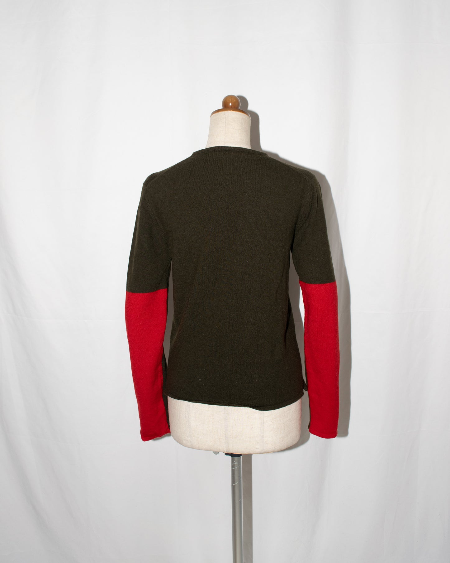 Early2000s Side slits high gauge knit with sleeve switching