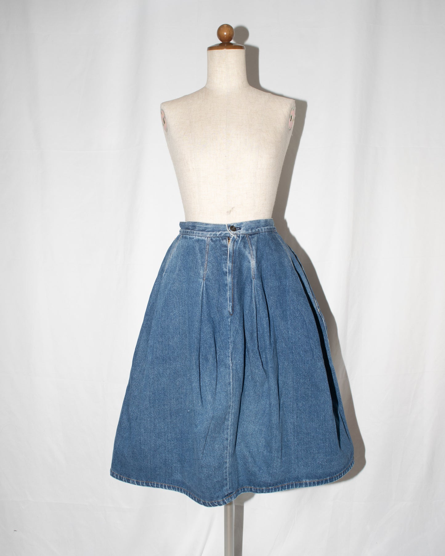 1980s Denim inverted pleats skirt