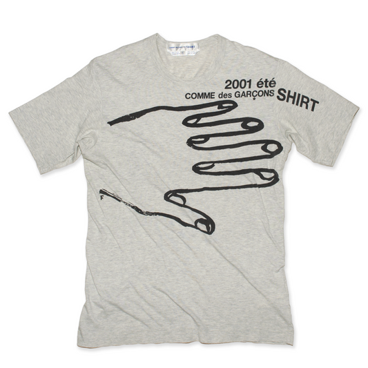 2001s Hand graphic T-shirt