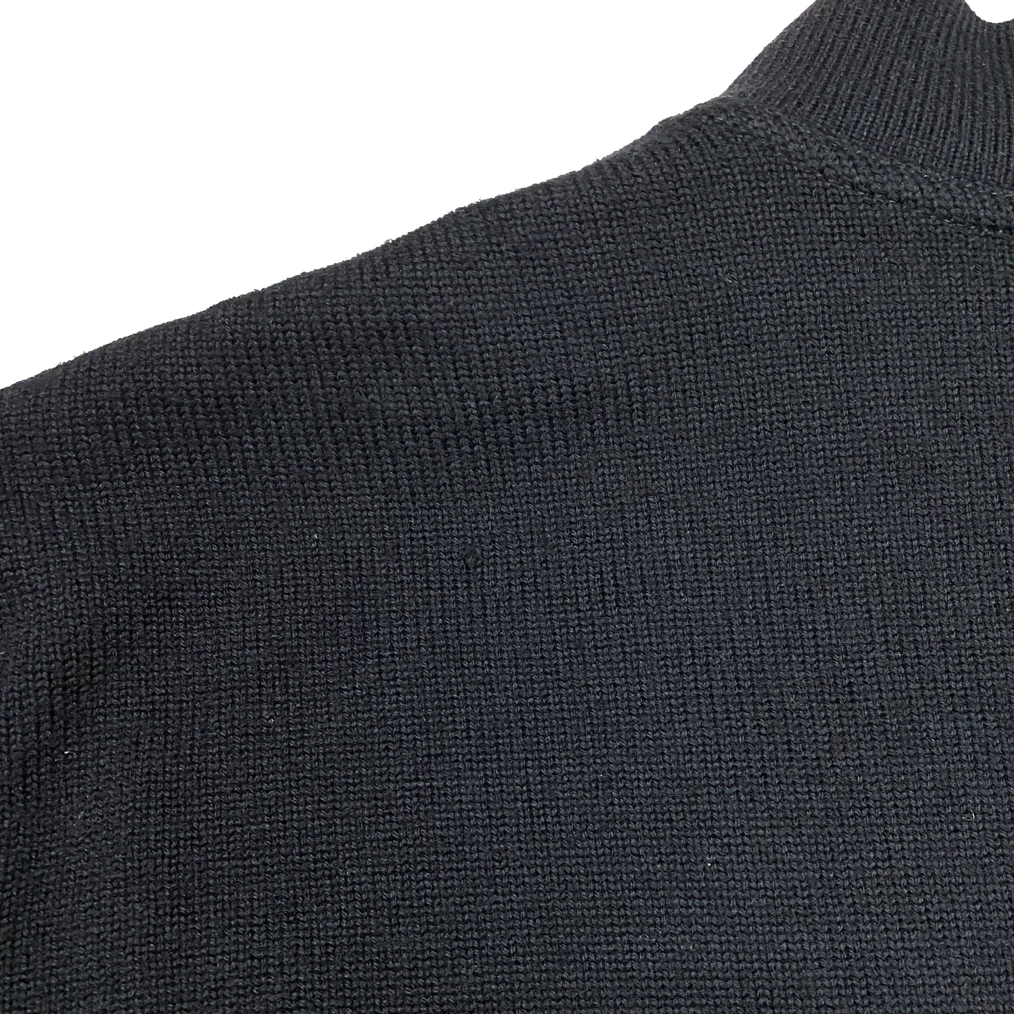 Hybrid mid-neck Knit